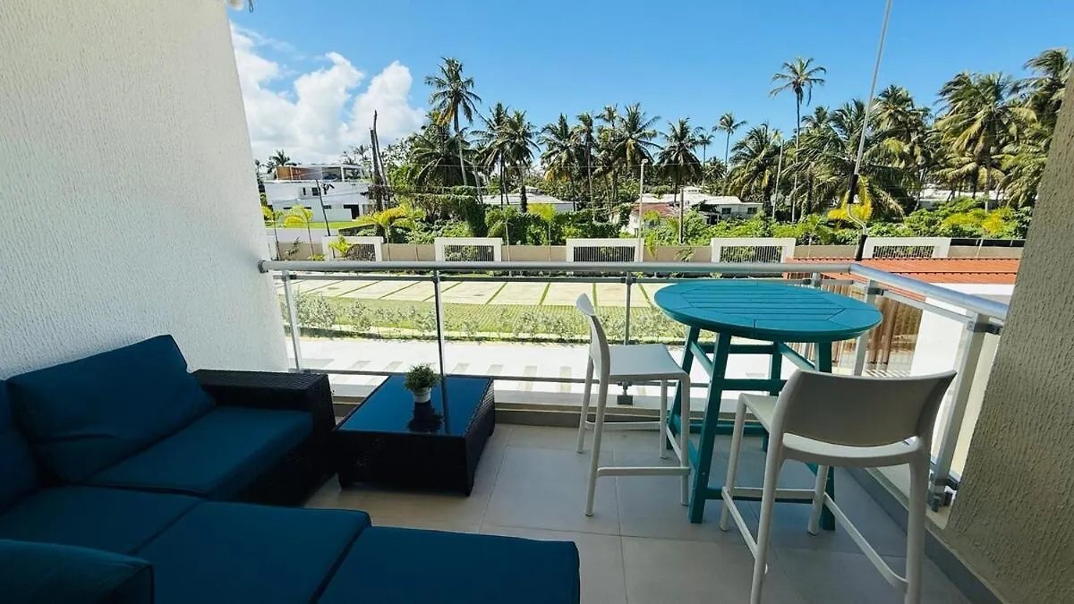 2 Bedroom Condo 150M From Beach Лас Терренас Апартаменты