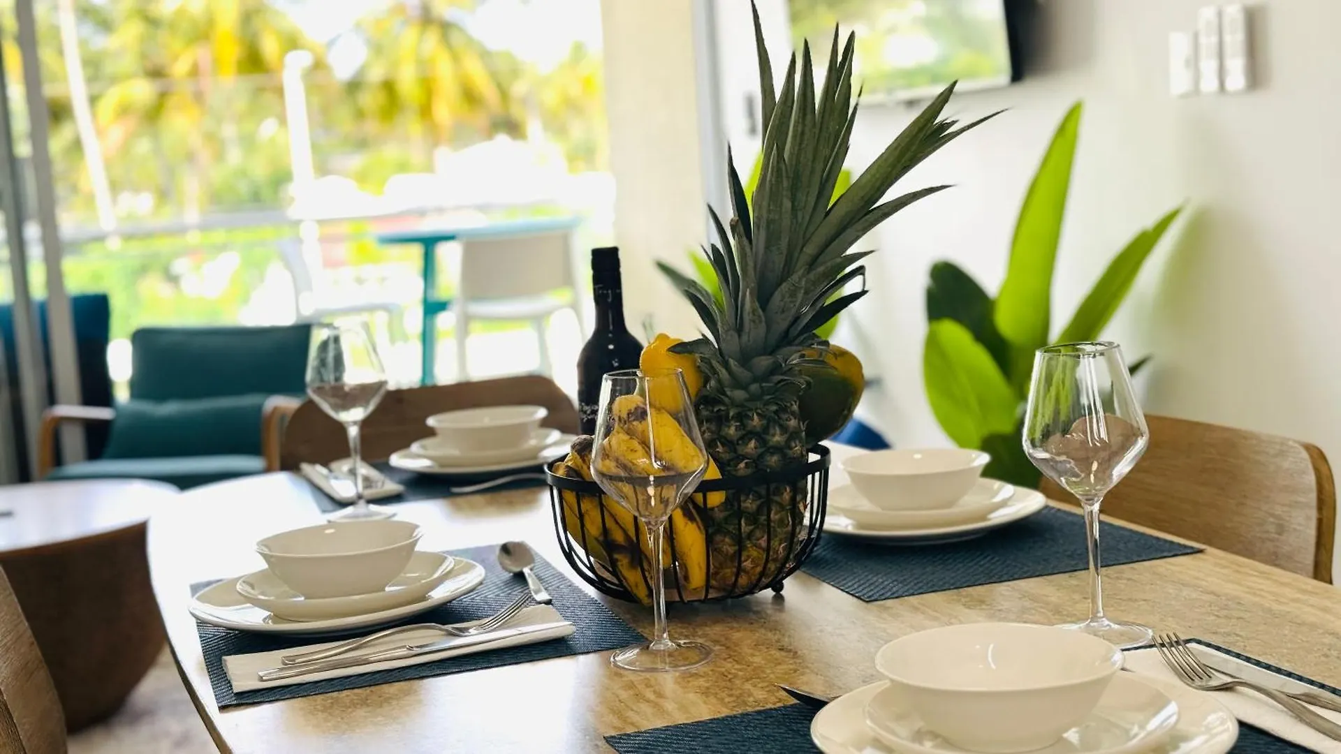 Апартаменты 2 Bedroom Condo 150M From Beach Лас Терренас